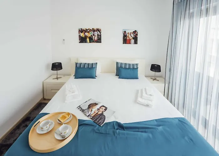 Deluxe - By Sch * Salir de Porto